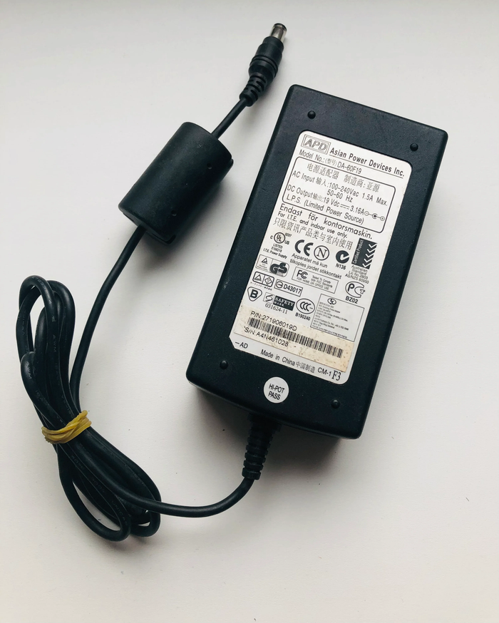 APD DA-60F19 AC Power Supply Adapter 19V