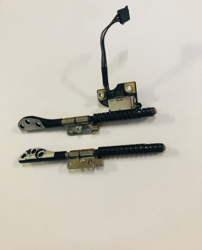 Apple A1286 - Hinges