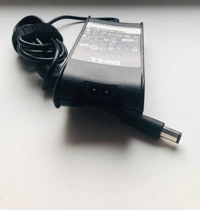 Original Dell HA65NS1-00 Laptop Power Adapter 65W