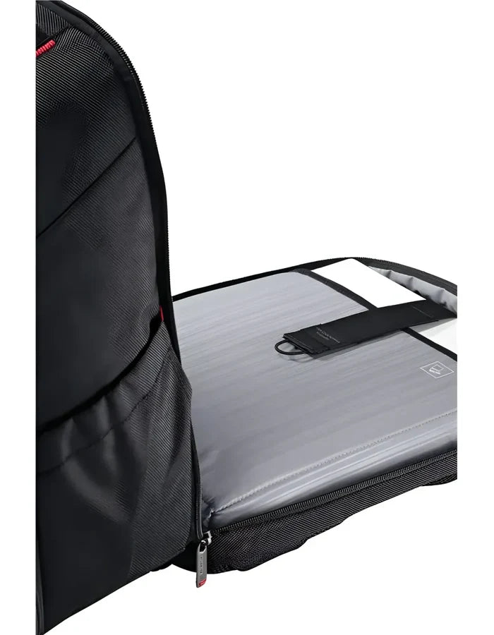 15.6" Laptop compartment